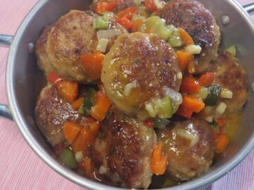 Polpette al sugo di verdure: Ricetta facile e golosa