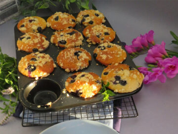 Muffin ai mirtilli morbidissimi: Ricetta facile e veloce