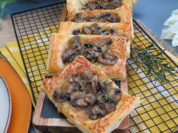 Sfogliatine di funghi: Antipasto con funghi golosissimo