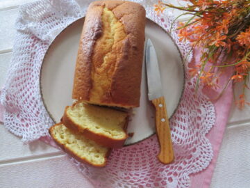 Plumcake allo Yogurt: il Dolce Facile Perfetto per la Colazione