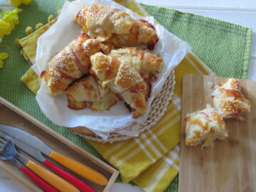 Croissant salati: la Ricetta veloce e facilissima
