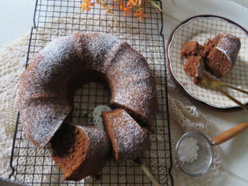 Ciambellone caffè e cioccolato: facile da preparare e super goloso
