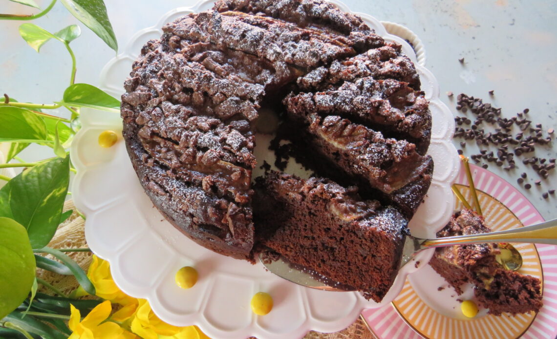 Torta di banane e cioccolato soffice e golosa: ricetta facile ...
