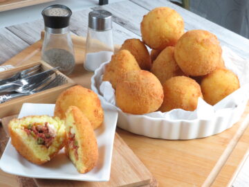 Arancini Siciliani fatti in casa: dorati, croccanti e dal cuore irresistibile