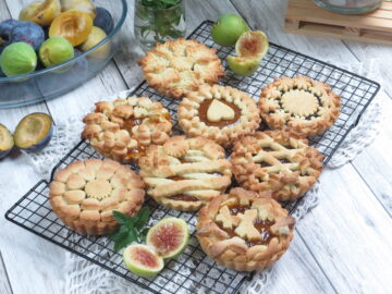 Crostatine di pasta frolla: un impasto, tanti gusti
