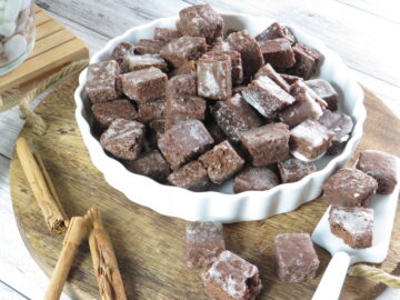 Quadrotti di pan di zenzero polacco - Krajanka piernikowa